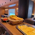 Vlk Apartment *